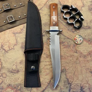 A survival knife suitable for daily carry, applicable to outdoor camping,